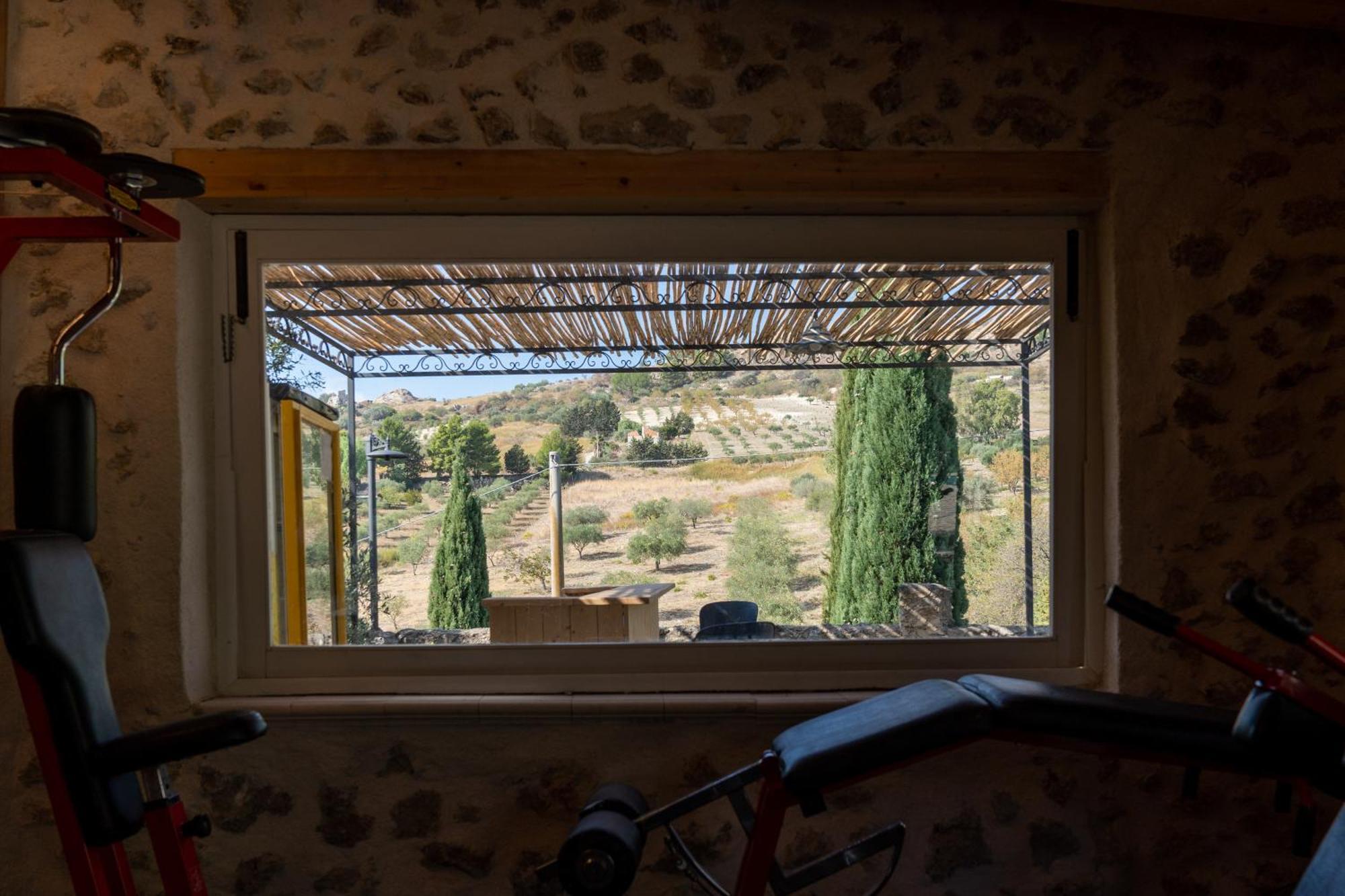 Roba Degli Ulivi Bed & Breakfast Agrigento Exterior photo