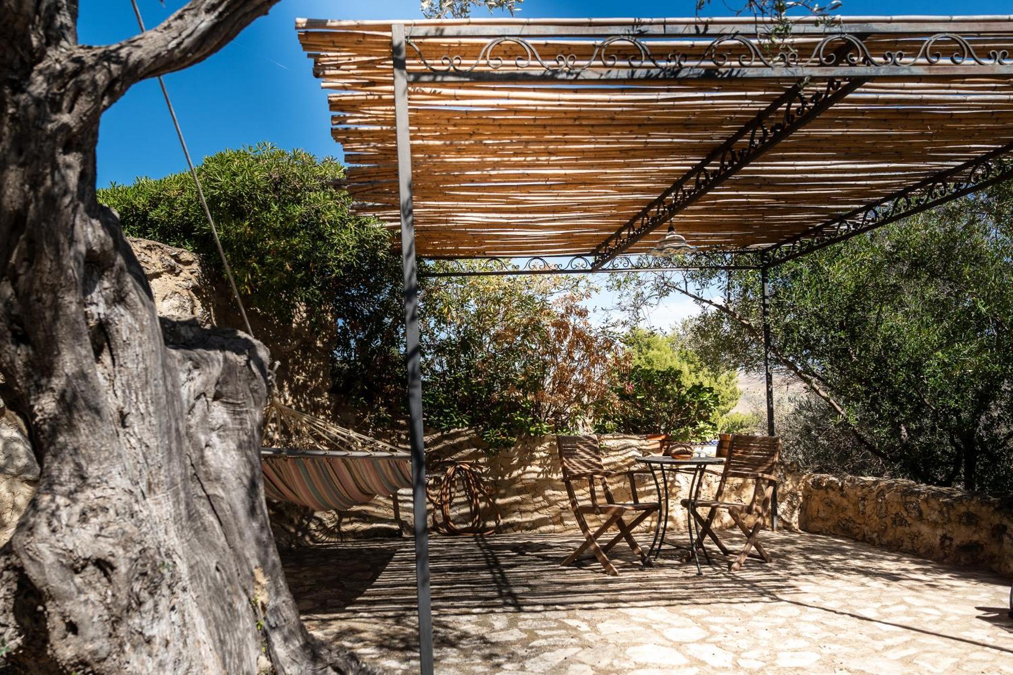 Roba Degli Ulivi Bed & Breakfast Agrigento Exterior photo