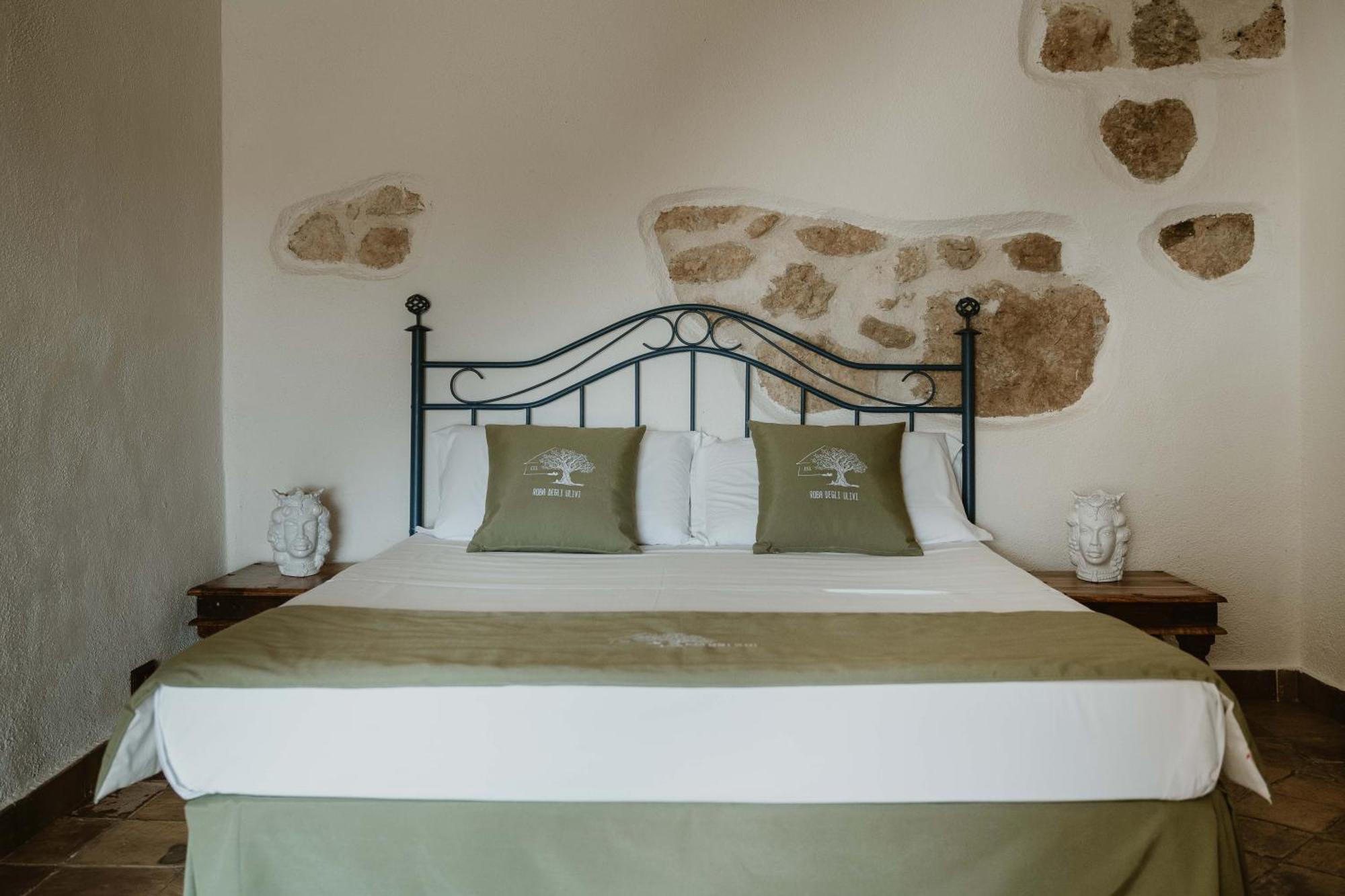 Roba Degli Ulivi Bed & Breakfast Agrigento Exterior photo