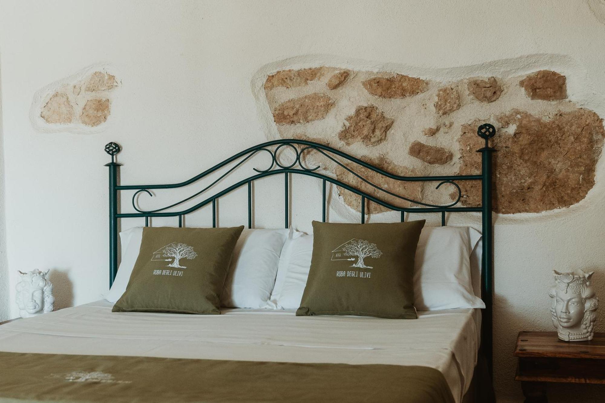 Roba Degli Ulivi Bed & Breakfast Agrigento Exterior photo