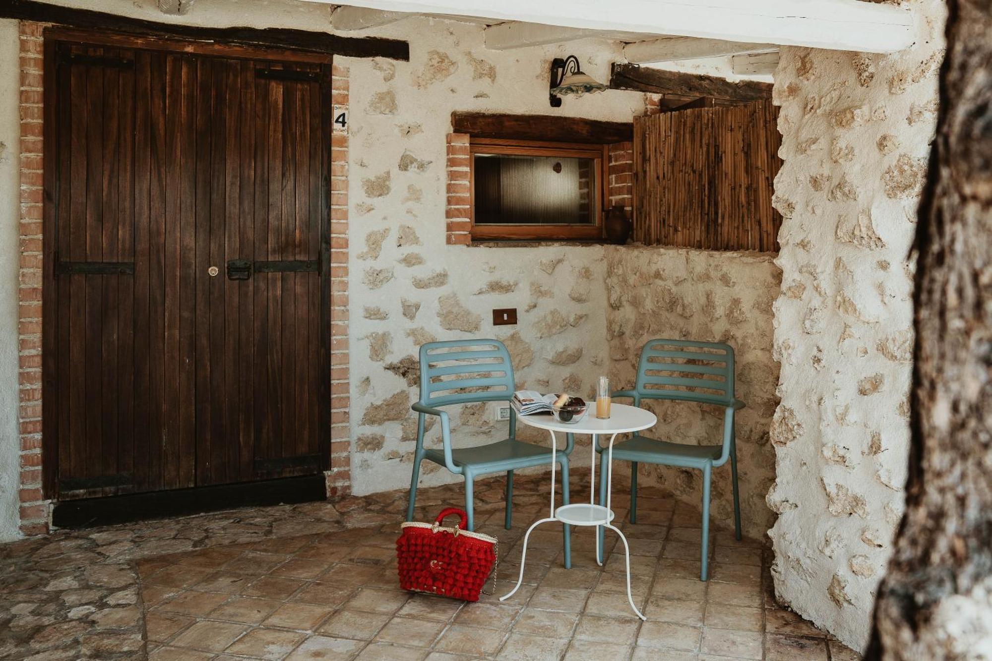 Roba Degli Ulivi Bed & Breakfast Agrigento Exterior photo